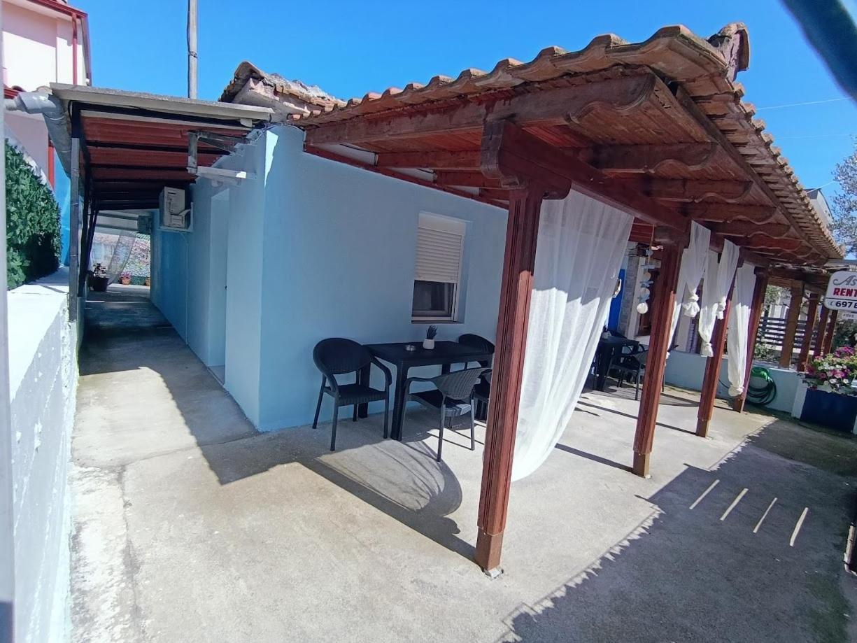 Asimenia's Seaside Apartament *